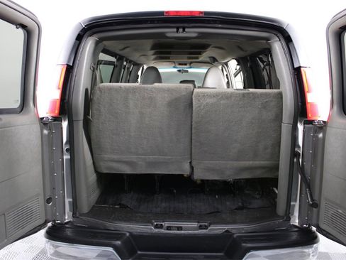 Used 2010 Chevrolet Express 3500 LT w/ LT Preferred Equipment Group image 23