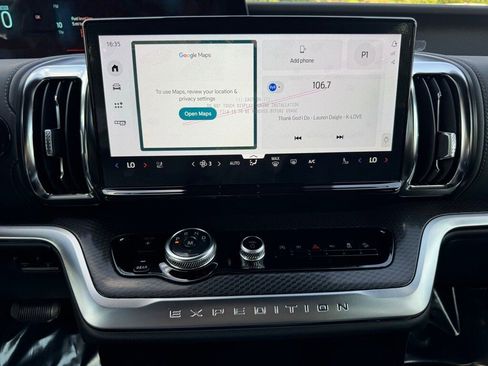 New 2025 Ford Expedition Platinum w/ Stealth Performance Package image 37