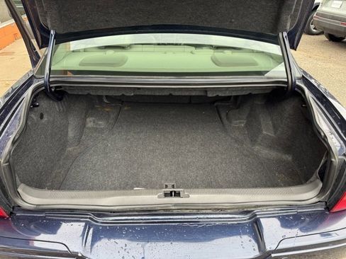 Used 2004 Lincoln LS image 24