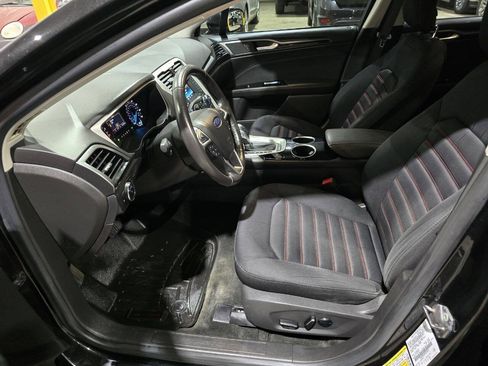 Used 2013 Ford Fusion SE FWD image 24