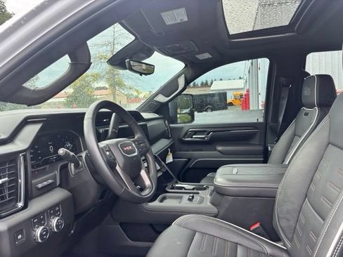 Used 2025 GMC Sierra 2500 AT4X w/ AT4X AEV Edition AWD/4WD image 11