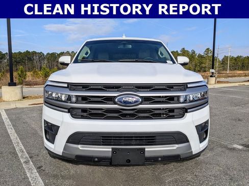 Used 2022 Ford Expedition XLT image 13