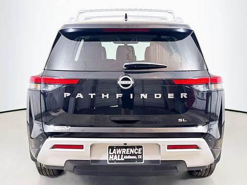 Used 2025 Nissan Pathfinder SL w/ Cargo Package image 5