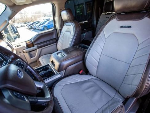 Used 2018 Ford F450 Limited image 19