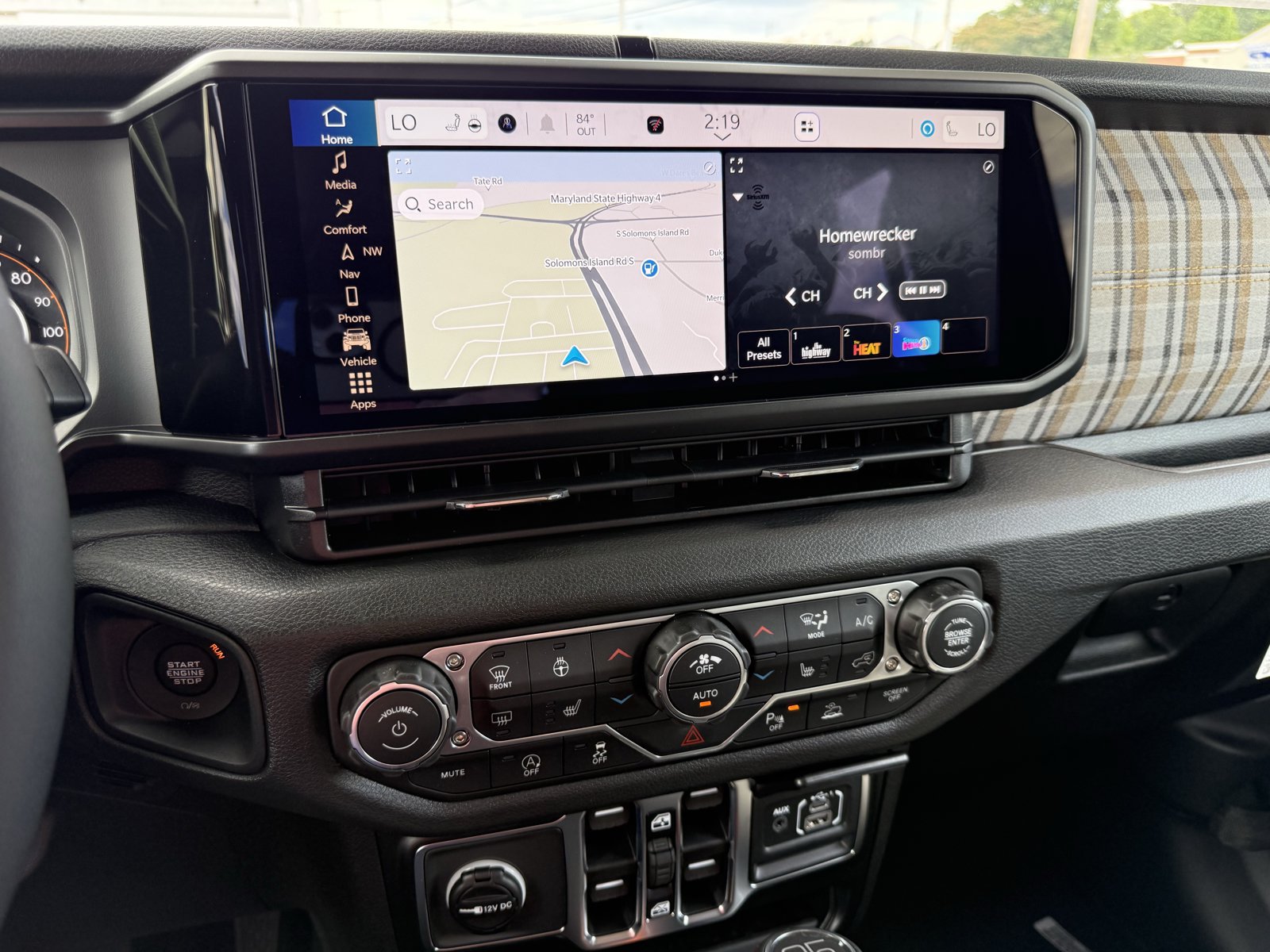 New 2026 Jeep Gladiator Sport AWD/4WD image 21