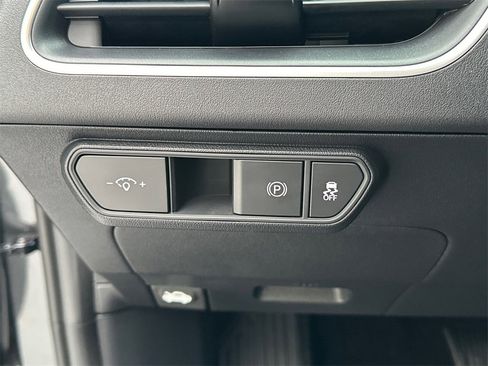 New 2025 Kia K4 LXS image 15