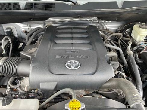 Used 2016 Toyota Tundra SR5 w/ TRD Off Road Package AWD/4WD image 30