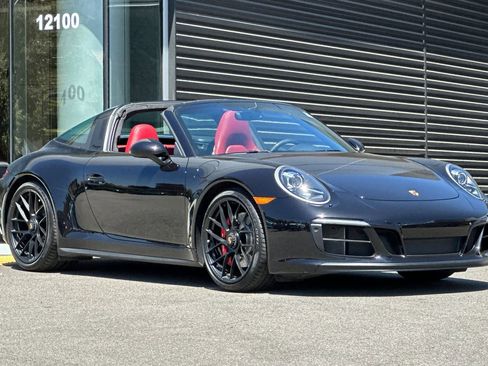 Used 2017 Porsche 911 Targa 4 GTS AWD/4WD image 10
