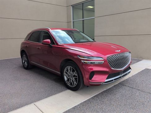 Used 2025 Genesis GV70 2.5T image 8