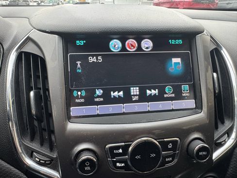 Used 2018 Chevrolet Cruze LT image 21