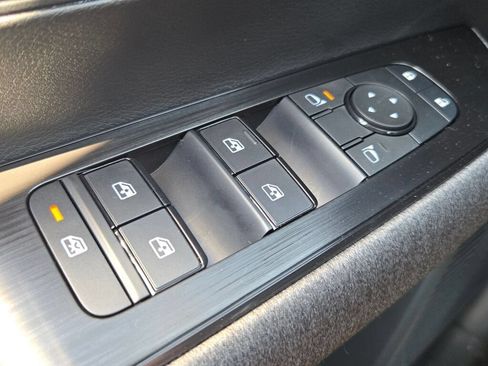 Used 2026 Nissan Kicks SV w/ Cold Weather Package FWD image 23