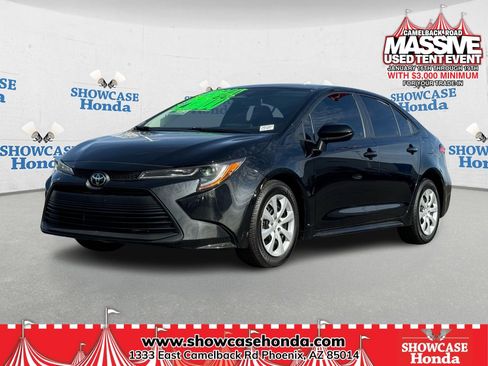Used 2024 Toyota Corolla LE image 1