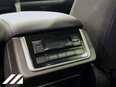 Used 2025 Subaru Ascent Premium image 25