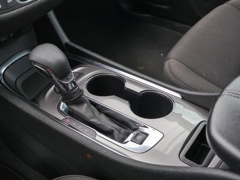 Used 2024 Chevrolet Malibu LT FWD image 15