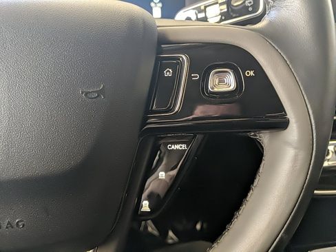 Used 2024 Lincoln Corsair Reserve w/ Equipment Group 201A image 15