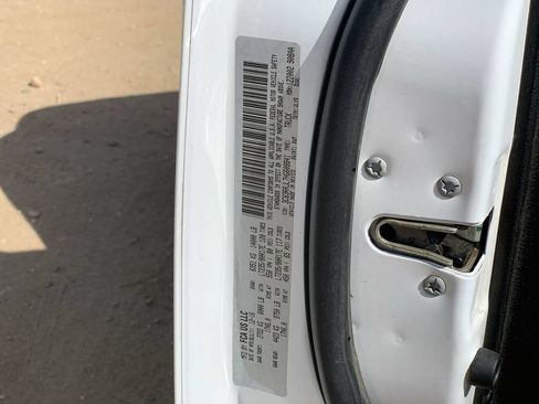 Used 2017 RAM 3500 Laramie AWD/4WD image 33