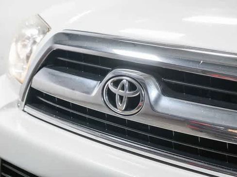 Used 2006 Toyota 4Runner SR5 image 8