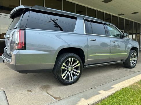 Used 2020 GMC Yukon XL Denali w/ Denali Ultimate Package RWD image 7