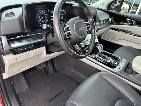 Used 2023 Kia Carnival SX Prestige FWD image 24