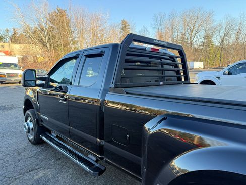 Used 2021 Ford F350 Lariat w/ Lariat Value Package image 9