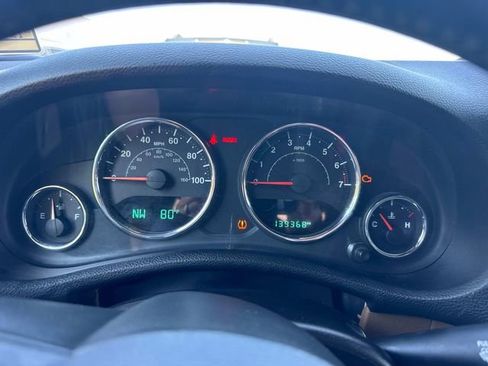 Used 2016 Jeep Wrangler Unlimited Sahara AWD/4WD image 34