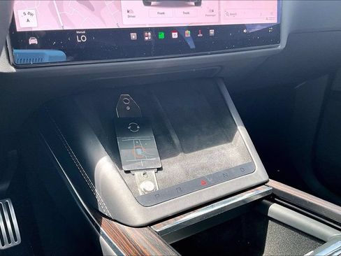 Used 2024 Tesla Model X AWD/4WD image 16