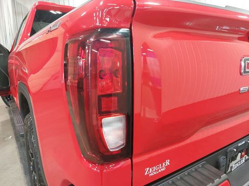 Used 2023 GMC Sierra 1500 Elevation image 34