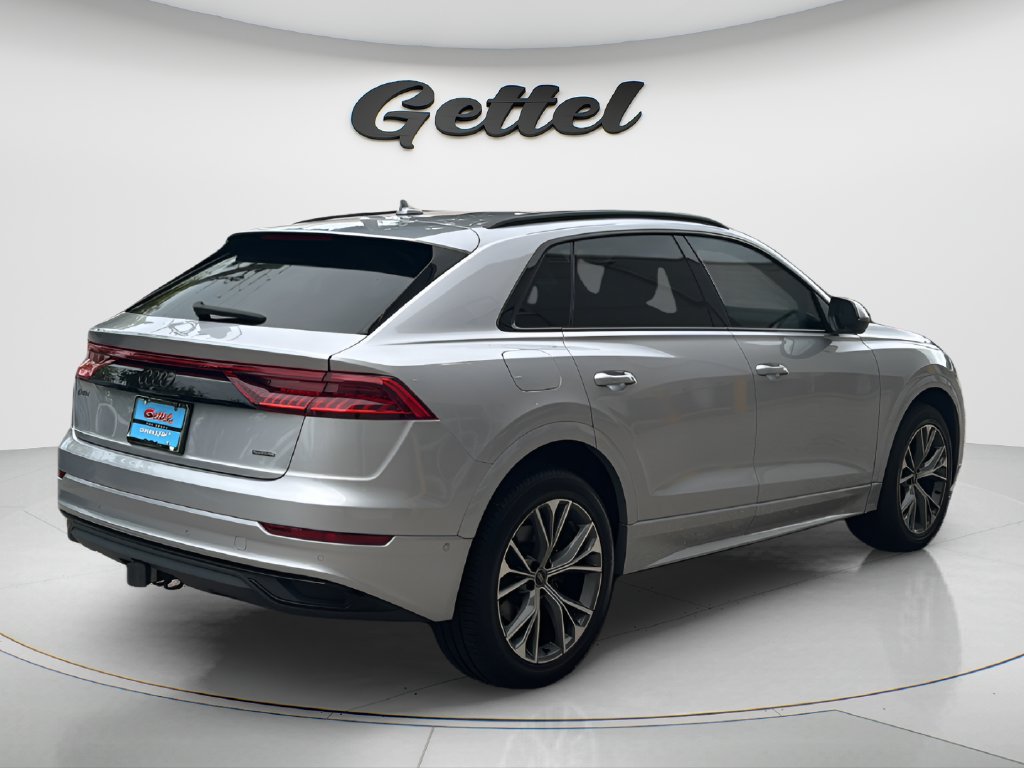 Used 2022 Audi Q8 Premium w/ Convenience Package AWD/4WD image 5