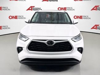 Certified 2025 Toyota Highlander XLE video 2