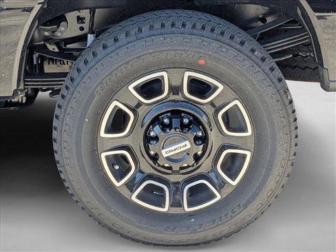 New 2026 Ford F250 Platinum image 9