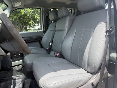 Used 2016 Ford F550 4x4 Crew Cab Super Duty image 14