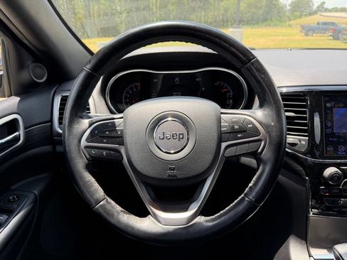 Used 2020 Jeep Grand Cherokee Altitude RWD image 13