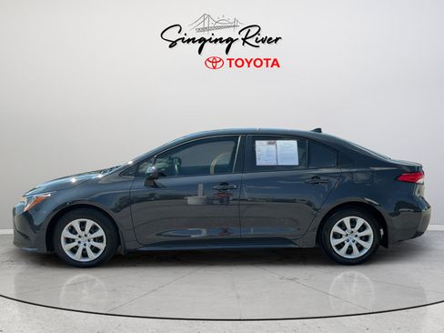 Used 2026 Toyota Corolla LE FWD image 4