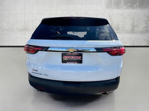 Used 2023 Chevrolet Traverse LS image 6
