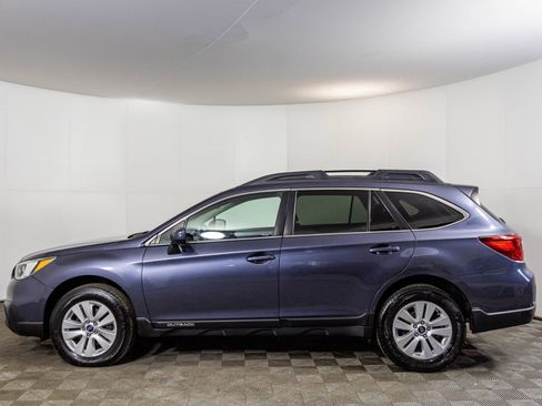 Used 2017 Subaru Outback 2.5i Premium image 22