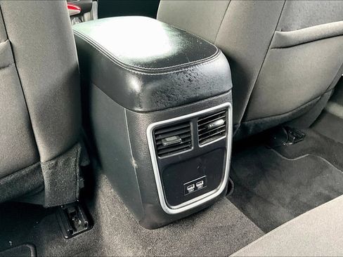 Used 2021 Dodge Charger SXT RWD image 25