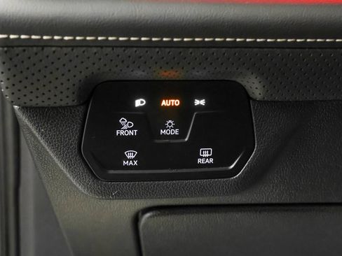 Used 2025 Volkswagen Atlas Cross Sport SEL Premium R-Line AWD/4WD image 26