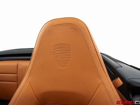 Used 2026 Porsche 911 Carrera 4 GTS AWD/4WD image 43