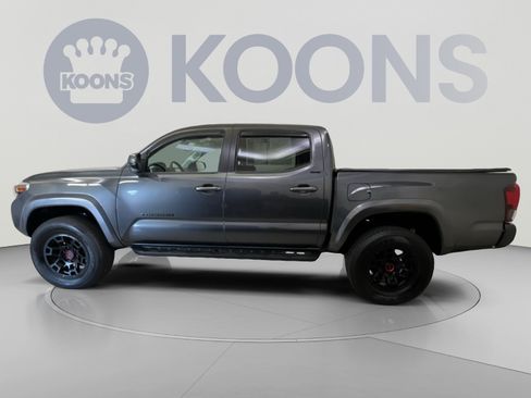 Used 2023 Toyota Tacoma SR5 AWD/4WD image 5