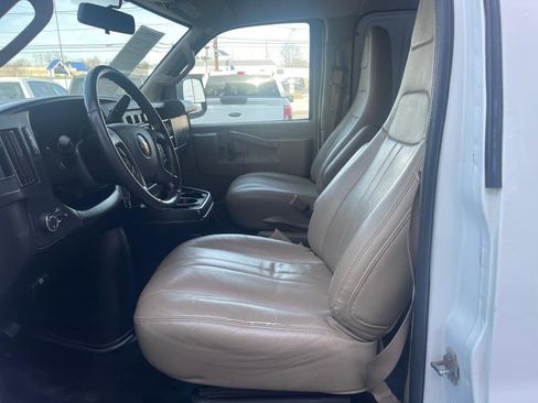 Used 2020 Chevrolet Express 2500 w/ Driver Convenience Package image 12