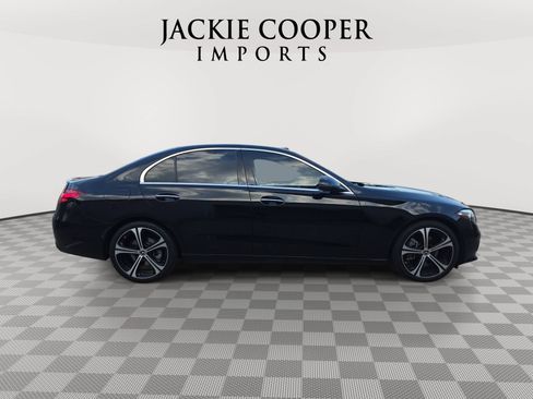 Used 2023 Mercedes-Benz C 300 Sedan image 4