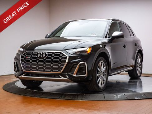 Used 2022 Audi SQ5 Premium Plus w/ Premium Plus Package image 1