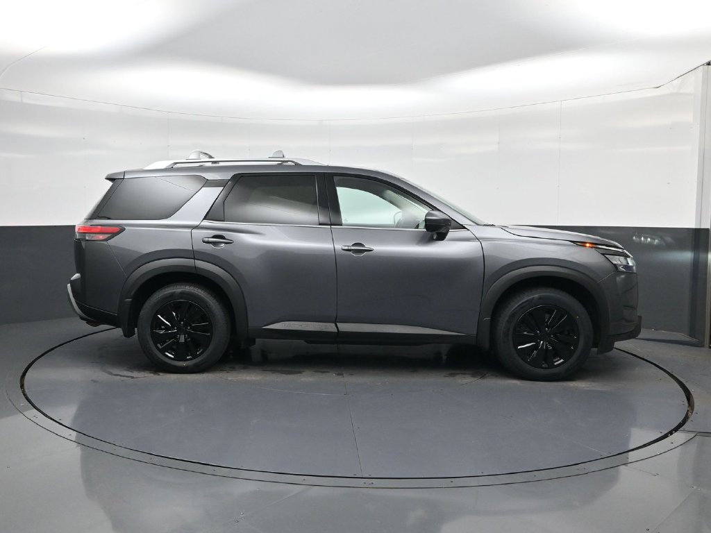 Certified 2024 Nissan Pathfinder SL AWD/4WD image 11
