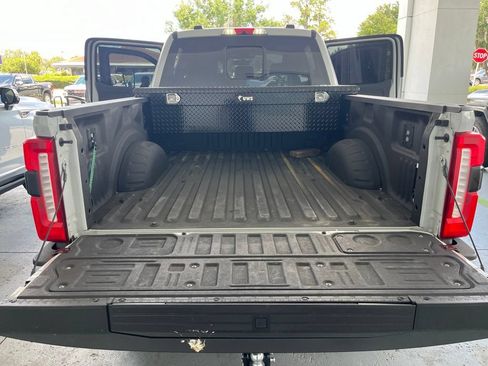 Used 2025 Ford F250 Lariat w/ Lariat Ultimate Package AWD/4WD image 25