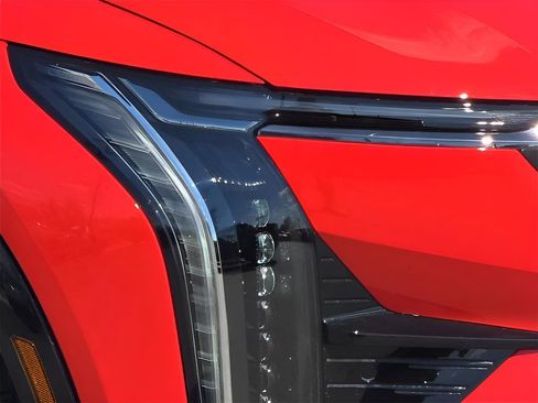 New 2025 Cadillac Optiq Sport 1 AWD/4WD image 10