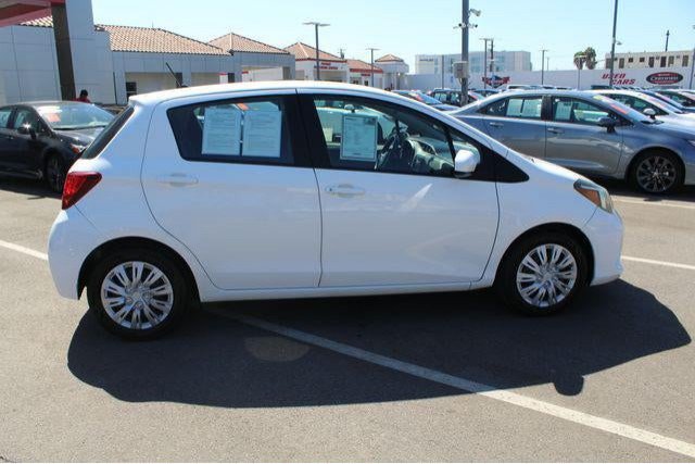 Used 2016 Toyota Yaris L FWD image 39