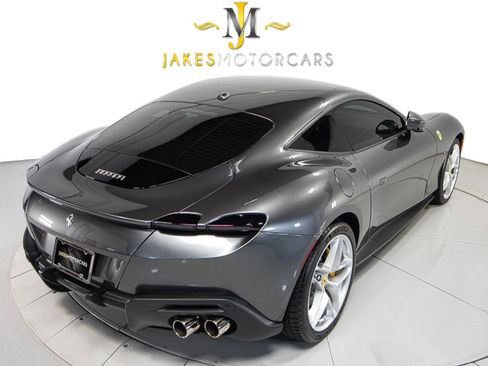 Used 2021 Ferrari Roma image 11