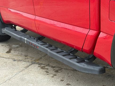 Used 2021 Nissan Titan PRO-4X w/ Pro-4x Convenience Package image 12