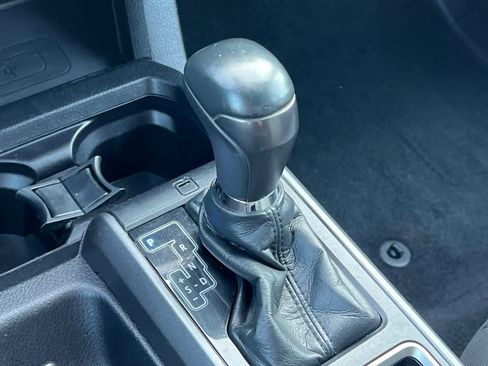 Used 2021 Toyota Tacoma TRD Off-Road image 21