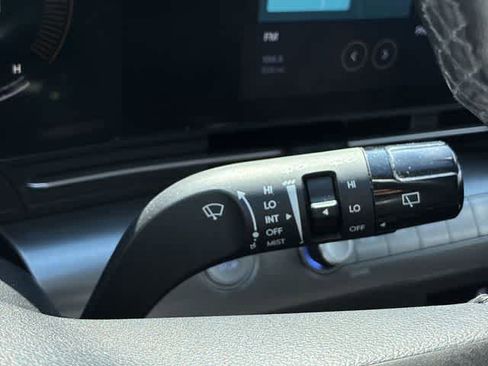 Used 2024 Hyundai Kona SEL FWD image 26